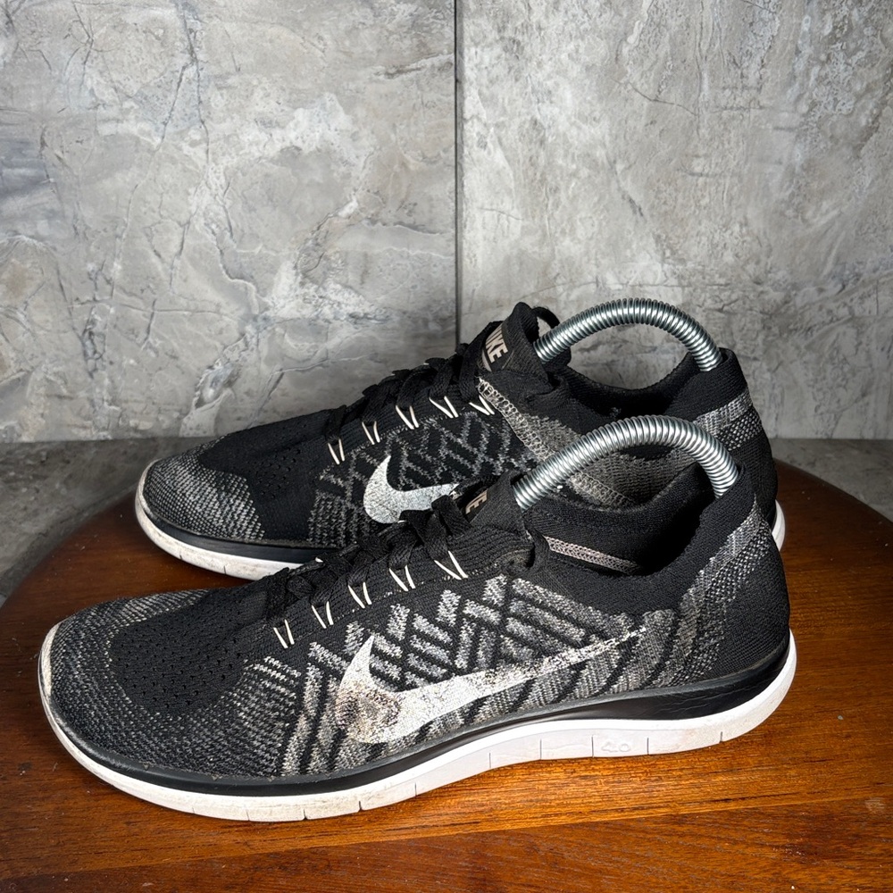 Nike Free 4.0 Flyknit Men’s Size 8.5 Black Athletic Shoes